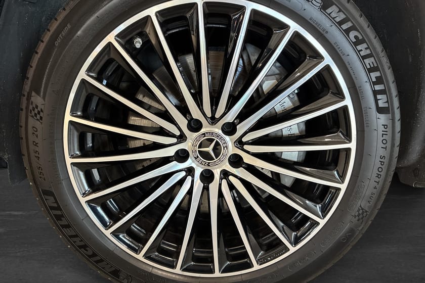 Bild 5 av Mercedes-Benz GLC 300 e 4MATIC 300e | 360 | AMG | Burmester | Drag | 3.95% ränta