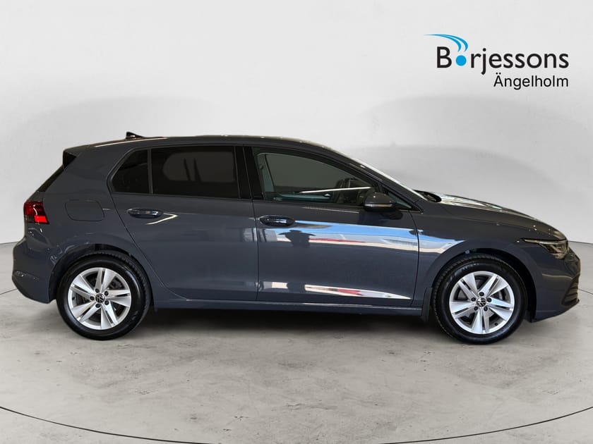 Bild 2 av Volkswagen Golf 1.0 eTSI 110 HK DSG