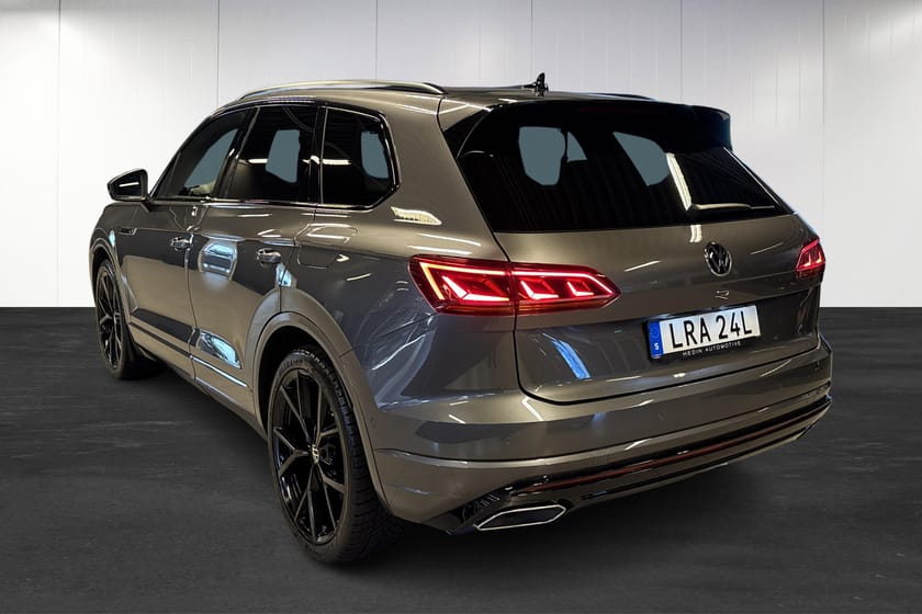 Bild 4 av Volkswagen Touareg R eHybrid 4M | Luftfjädring | Pano | Drag | Cockpit | Navi |
