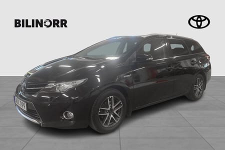 Toyota Auris Touring Sports Hybrid e-CVT | Vinterhjul | Motorvärmare