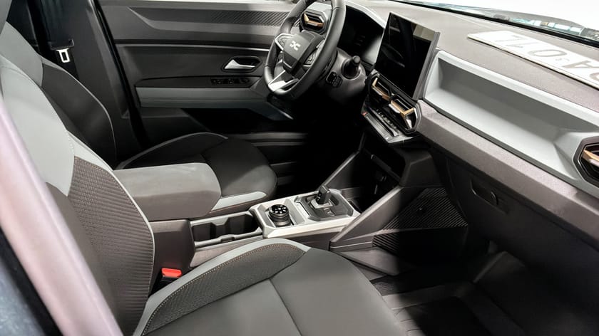 Bild 3 av Dacia Duster EXTREME HYBRID 150 4X4