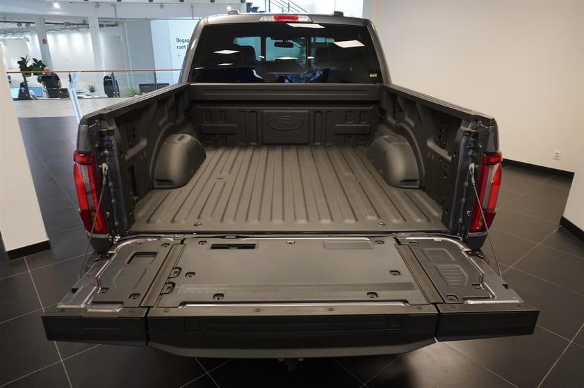 Bild 4 av Ford F-150 SuperCrew Lariat Black Edition 5.0l V8 406hp