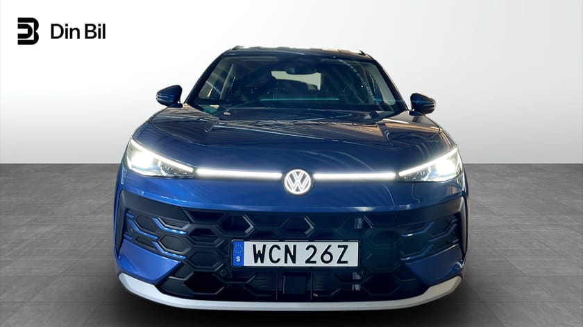 Bild 4 av Volkswagen T-Roc LIFE 1.5 ETSI B-KAMERA CARPLAY 150 HK