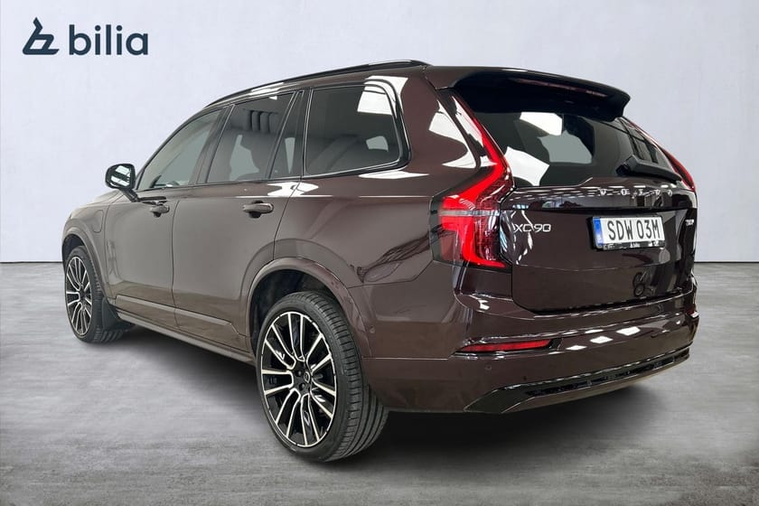 Bild 4 av Volvo XC90 II T8 Ultra Dark B&W Luftfjädring Drag 22" Massagestolar