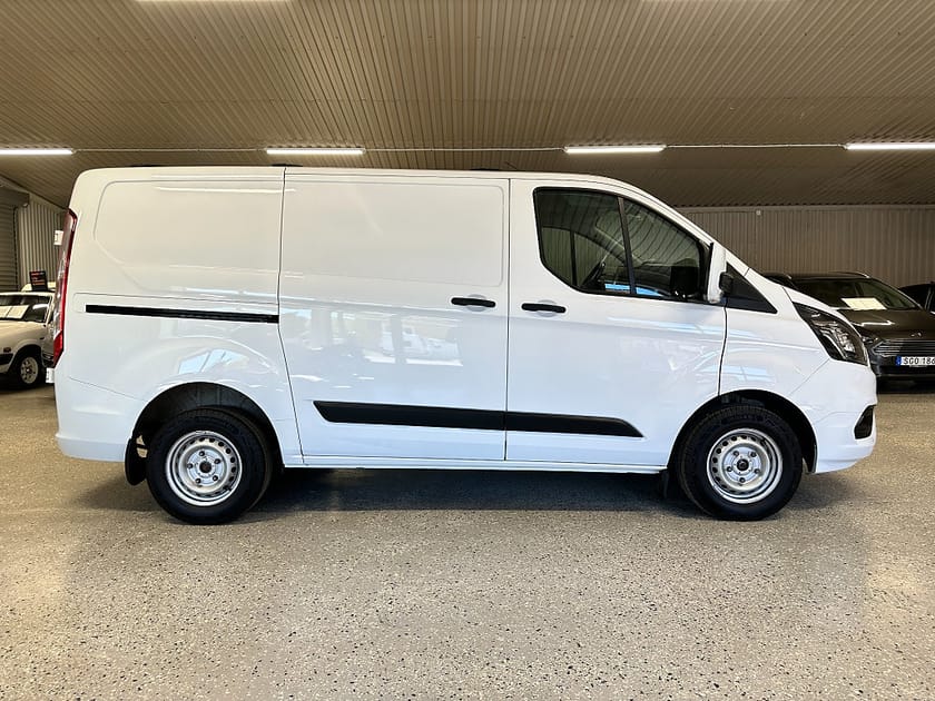 Bild 4 av Ford Transit Custom 280 2.0 EcoBlue Euro 6 Nyservad S+V Däcka MOMS