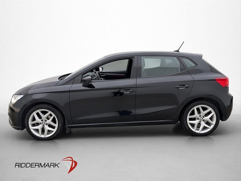 Bild 4 av SEAT Ibiza 1.0 TSI 110hk FR Cockpit CarPlay P-Sensorer MOMS