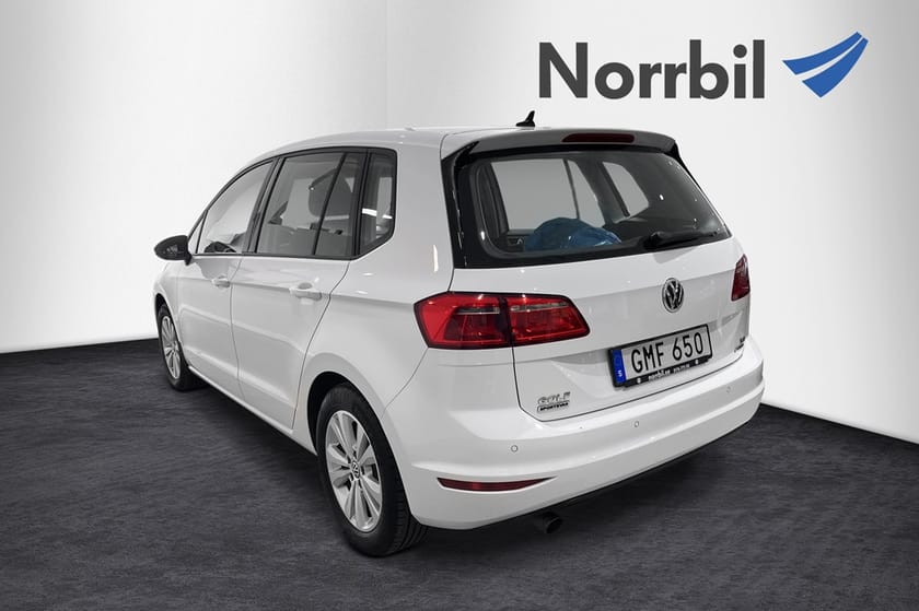 Bild 3 av Volkswagen Golf Sportsvan TSI 110 DSG Drag Backkamera