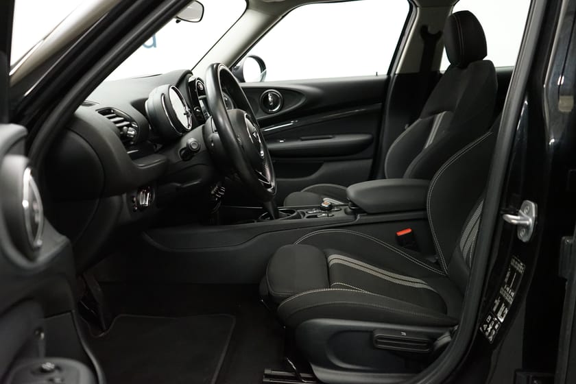 Bild 4 av MINI Cooper S ALL4 Clubman Salt II