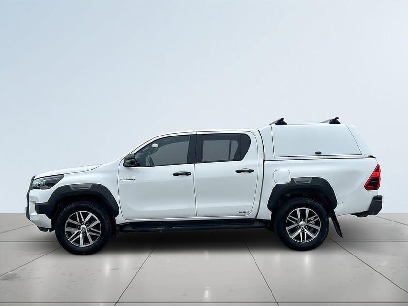 Bild 4 av Toyota Hilux Dubbelhytt 2.8 4WD MOMS/JBL/SoV/kamera/Navi//MoK/Drag