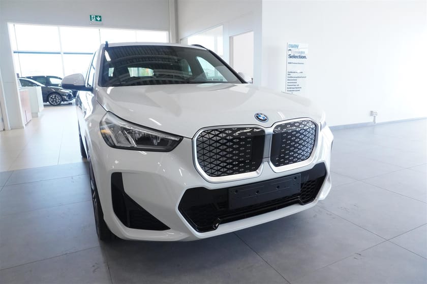 Bild 5 av BMW iX1 xDrive30 M Sport Active Ed Drag DA