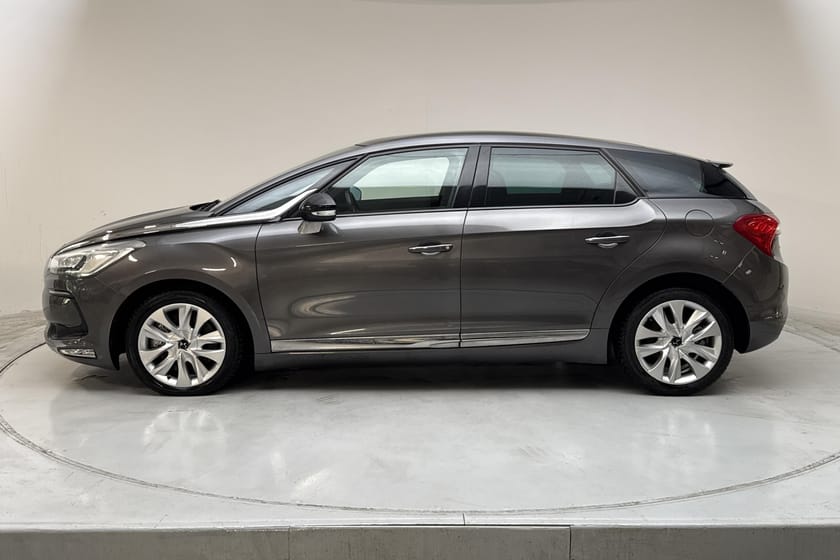 Bild 2 av DS 5 DS5 HYBRID4 (160hk) Läder GPS Backkamera Pano