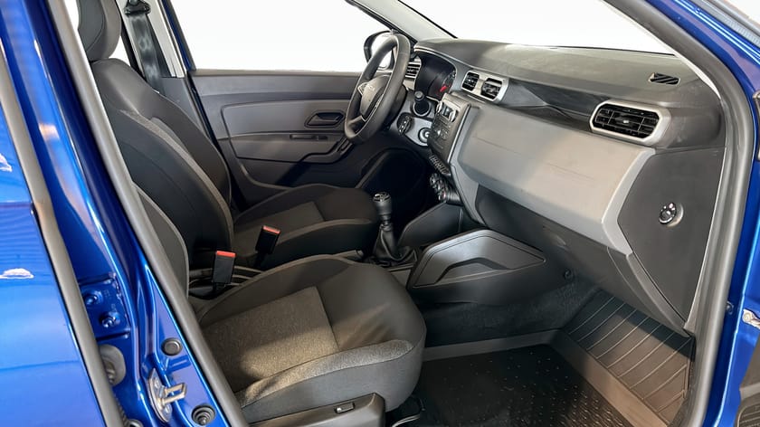 Bild 3 av Dacia Duster EZZENTIAL 1.0 TCE 90 HK 6-VXL MANUELL
