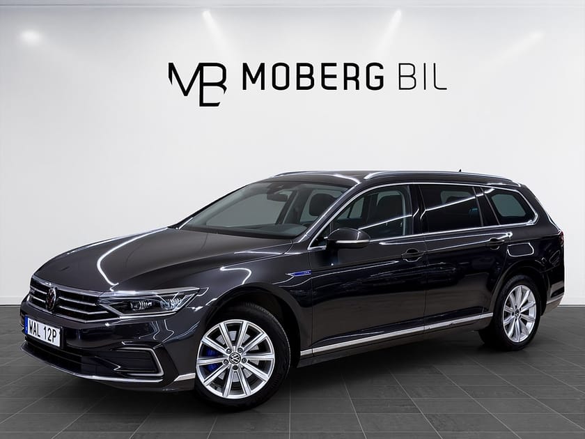 Bild 1 av Volkswagen Passat Sportscombi GTE SC 218hk Helg på Moberg! Pano Navi B-Kamera Drag