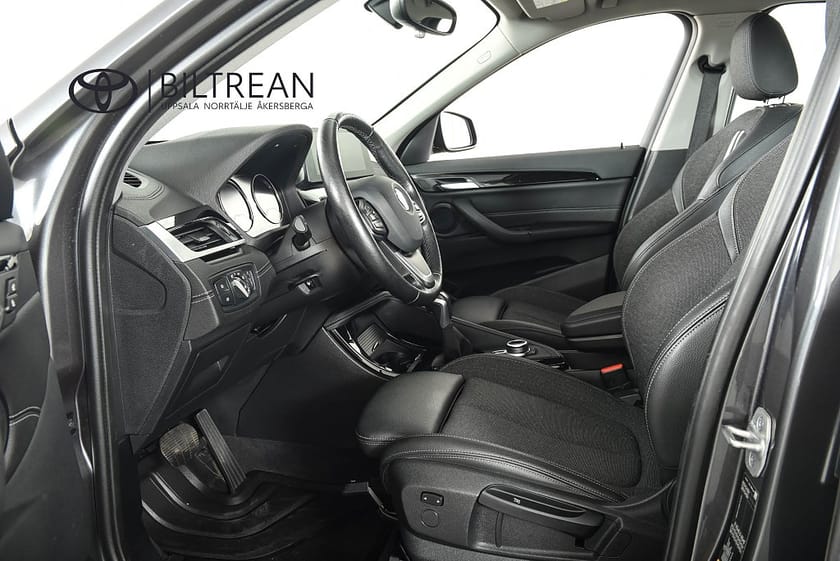 Bild 5 av BMW X1 xDrive25e Sport line Drag Backkamera Head-Up Navi 220hk