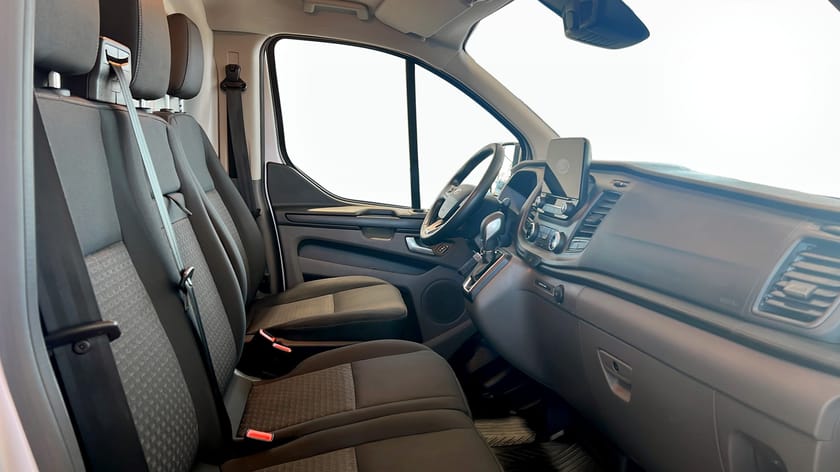 Bild 3 av Ford Transit Custom 280 2.0 EcoBlue 130hp |Värmare|Drag|Moms