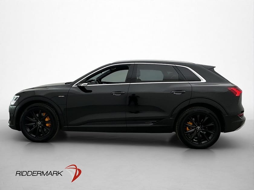 Bild 5 av Audi e-tron 55 quattro Q Panorama B&O Massage 360° HUD Skinn Drag