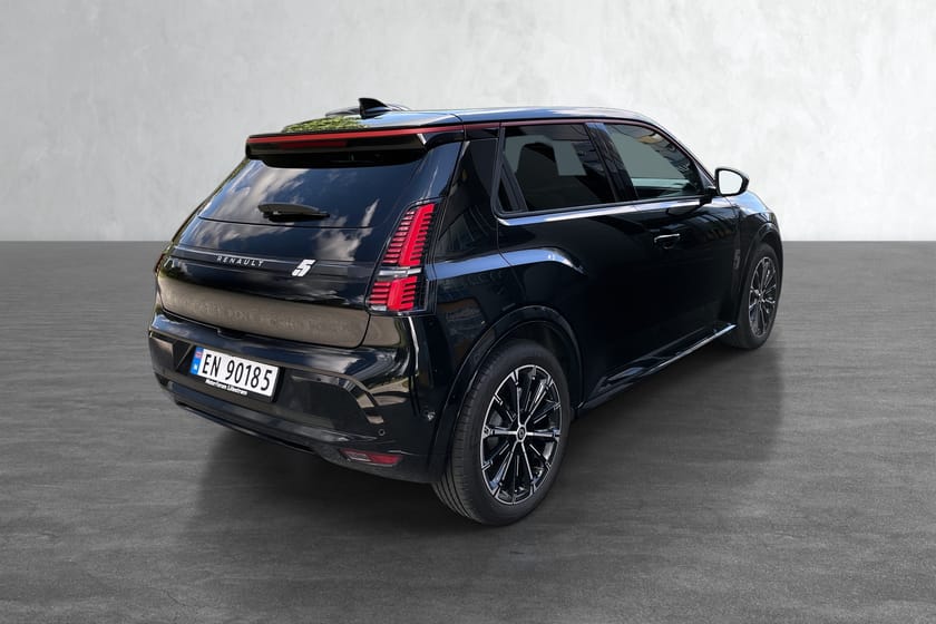 Bilde 5 av Renault 5 E-Tech Norges feteste lille elbil - R5, et ikon gjenoppstår !