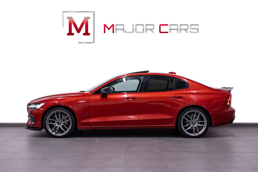 Bild 3 av Volvo S60 T8 AWD Inscription Pano H/K 360° HuD Massage Orrefors