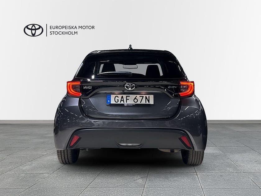 Bild 4 av Toyota Yaris Hybrid 115 1.5 HSD 5-d Active Plus Säkerhetspaket / V-Hjul