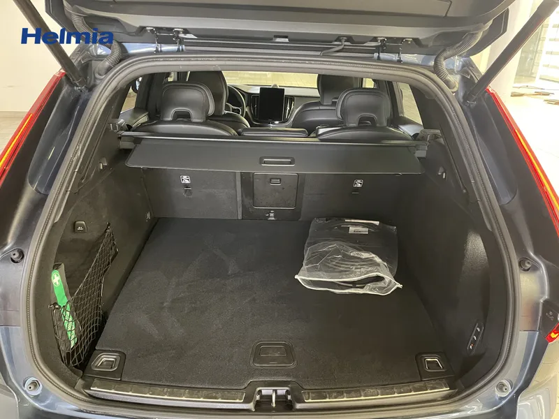 Bild 11 av 17 – Volvo XC60 T8 Plus Black Nordic Edition Plus Nordic Edition