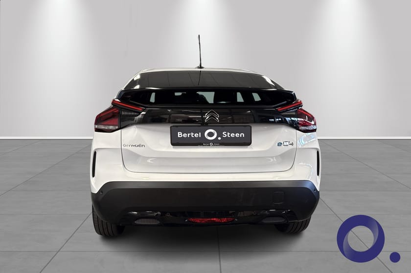 Bilde 4 av Citroën ë-C4 Shine | Head up | Adaptiv cruise | Navigasjon