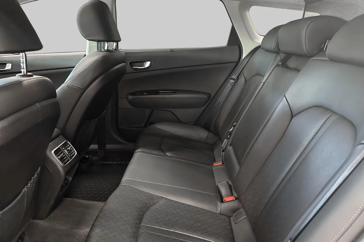 picture of a car