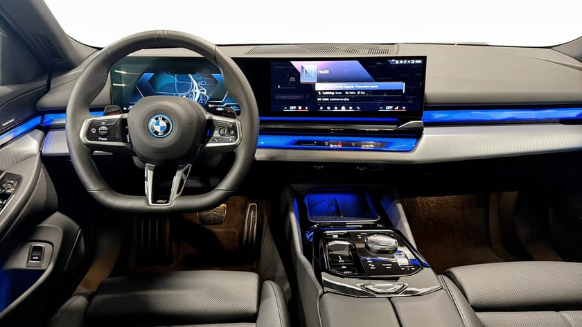 Bild 4 av BMW 530e xDrive Touring M Sport Pro Drag Rattvärme