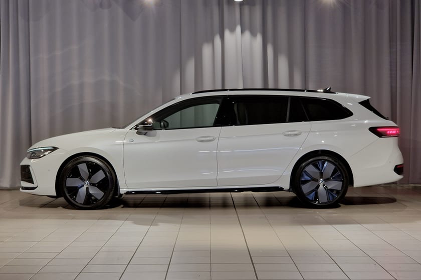 Bild 2 av Volkswagen Passat Sportscombi 2.0 TDI 193 DSG7 4M R-LINE
