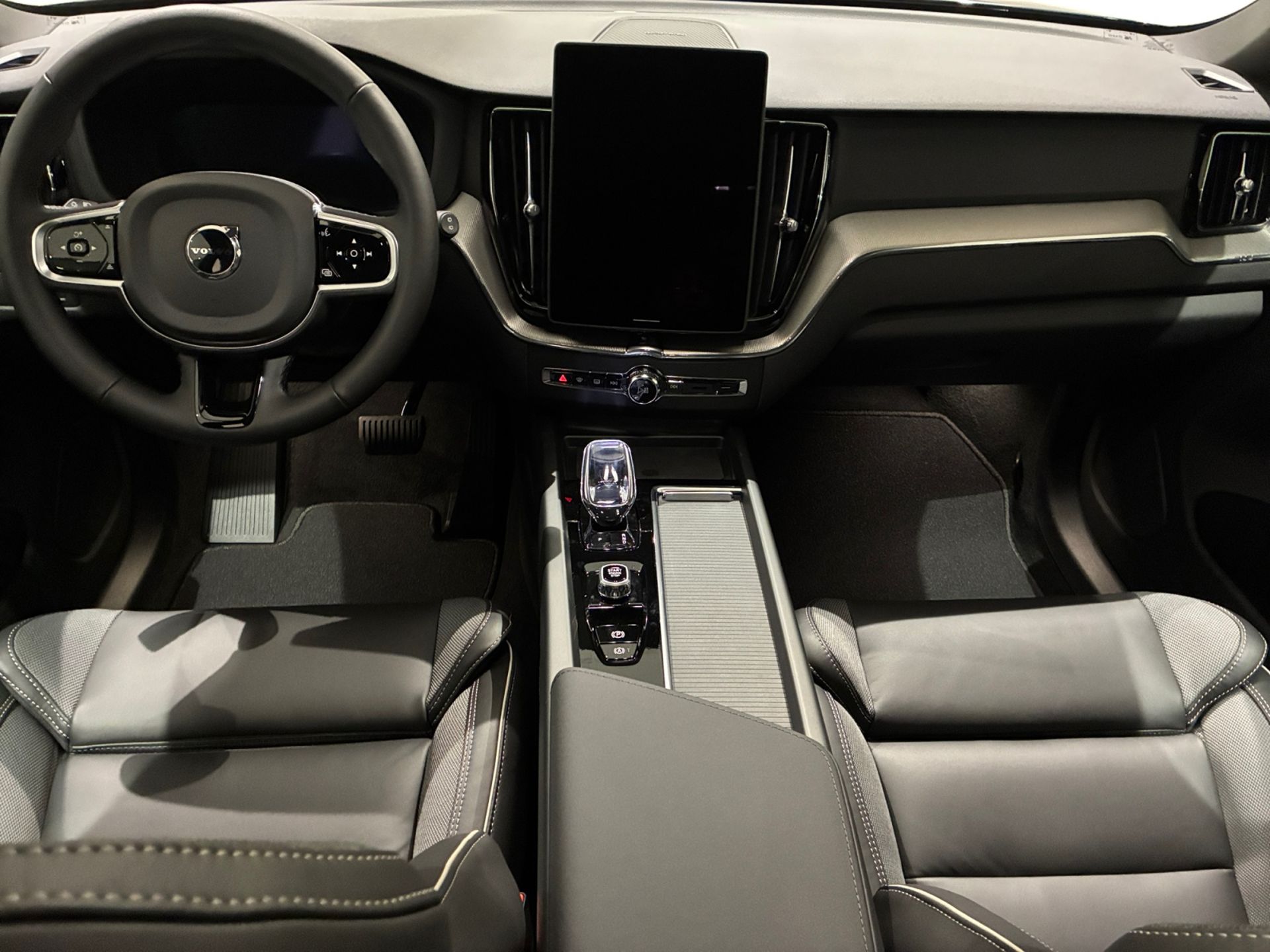 Volvo XC60 T6 Plug-In Hybrid AWD 2027, bild 5/10