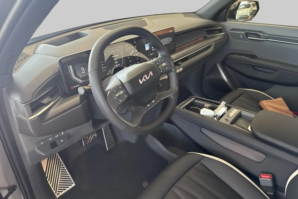 picture of a car