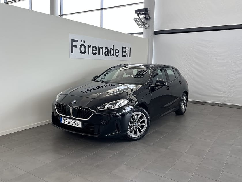 Bild 1 av BMW 120 Automat 17" Rattvärme Drive/Park Assist