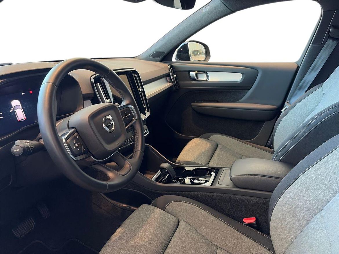 Volvo XC40 2025 - miniatyr 8