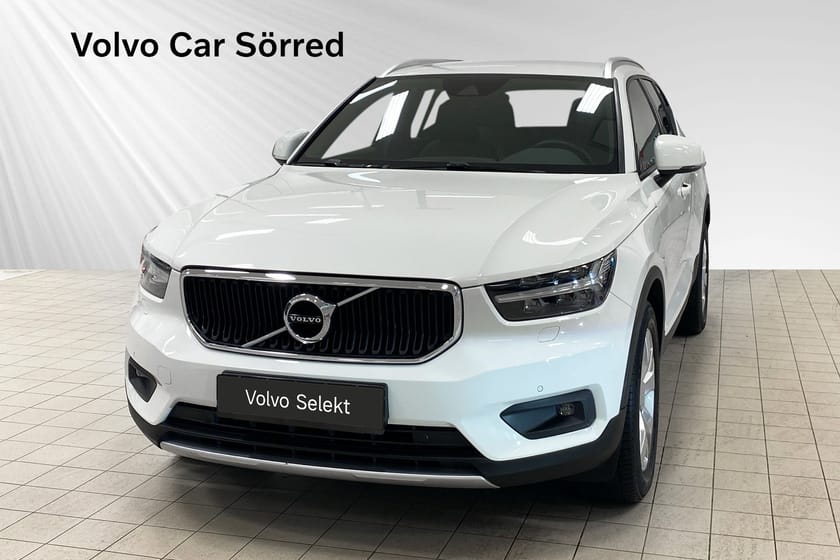Bild 1 av Volvo XC40 B4 FWD Bensin Momentum Advanced SE