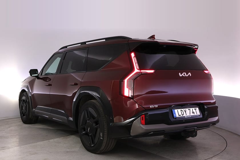 Bild 4 av Kia EV9 AWD GT Line Pano Elstol 7-sits Meridian Drag