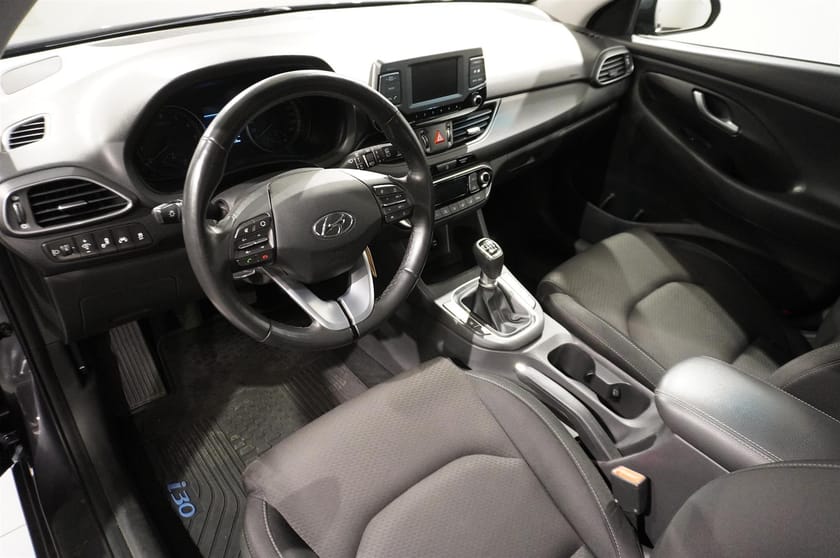 Bild 2 av Hyundai i30 5d 1.4 T-GDi Comfort Rattvärme