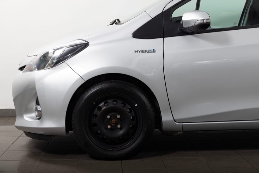Bild 4 av Toyota Yaris Hybrid e-CVT Edition 50 Backkamera