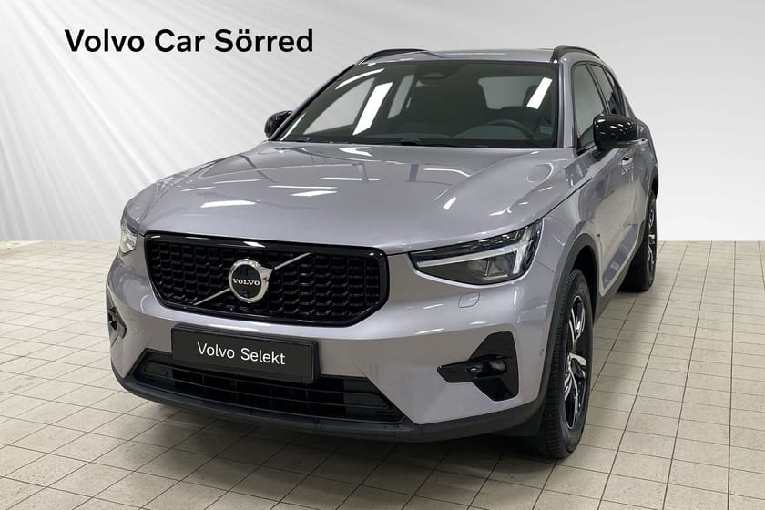 Bild 1 av Volvo XC40 B3 FWD Bensin Plus Dark