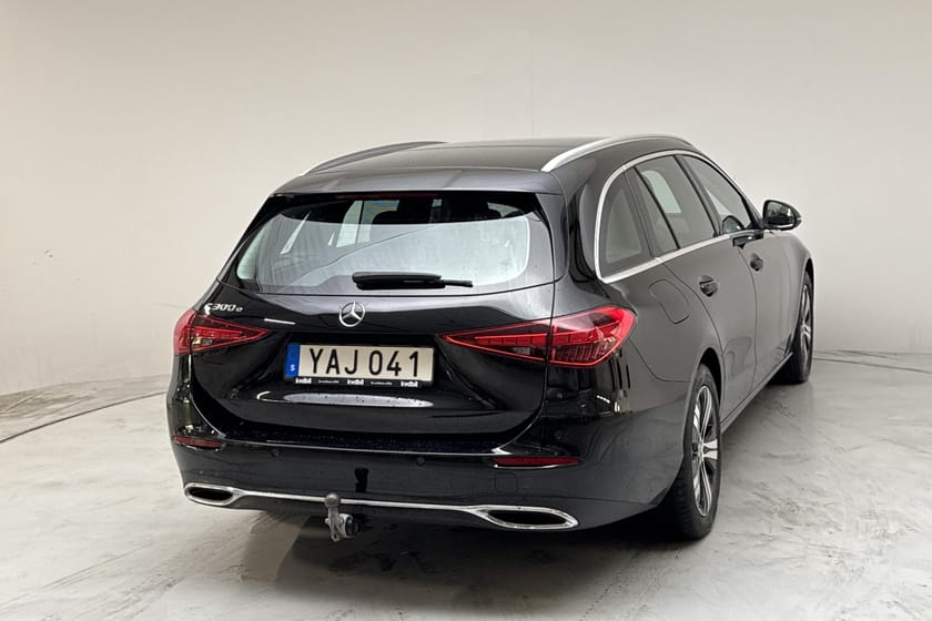Bild 3 av Mercedes-Benz C 300 T e Kombi S206 (333hk) Avantgarde