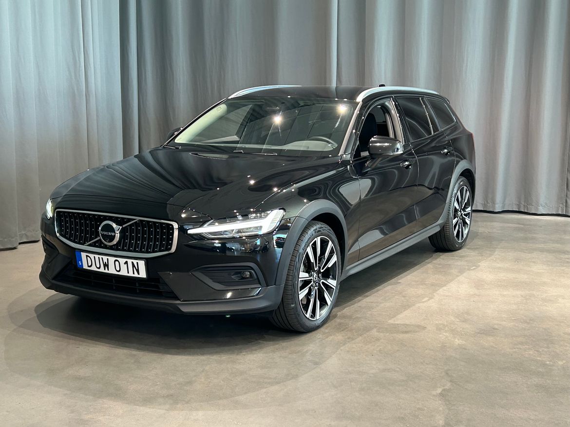 Volvo V60 2024