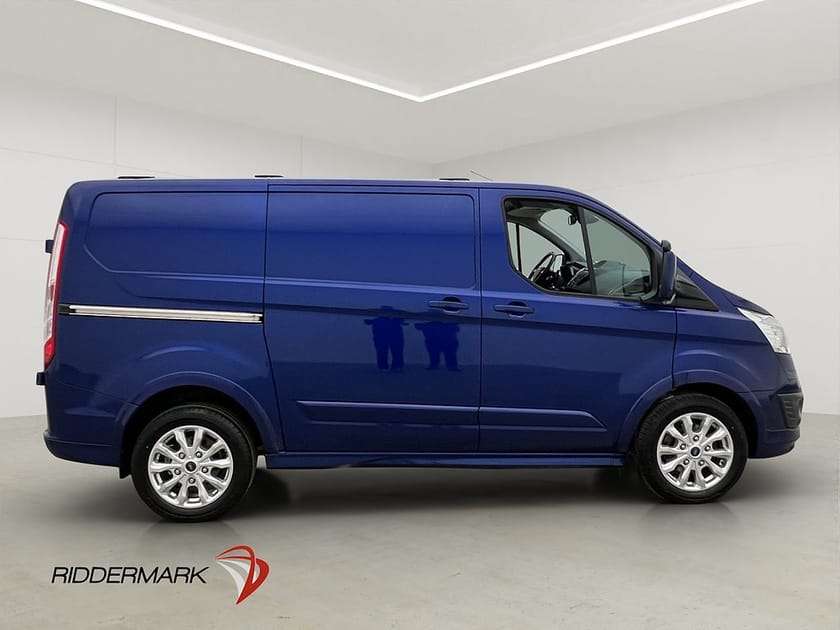 Bild 2 av Ford Transit Custom 290 transit-custom Sport 170hk Ny-Kamrem Värm Drag Kamera