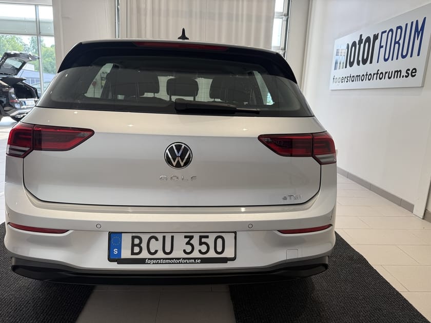 Bild 4 av Volkswagen Golf 1,0 110hk Aut S&Vhjul M&K värmare