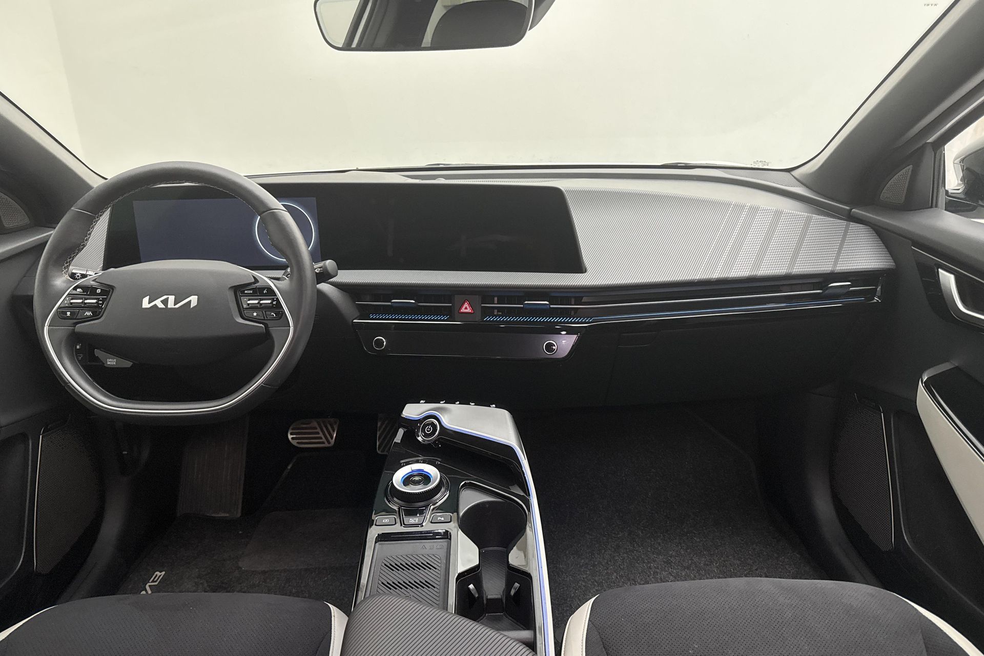 Kia EV6 77.4 kWh AWD 2023, photo 7/10