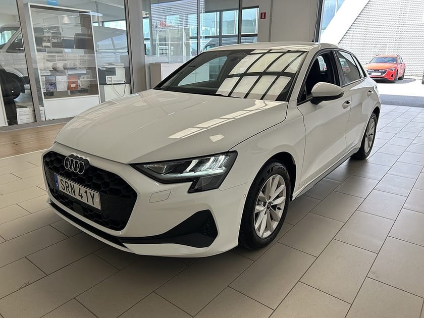 Bild 3 av Audi A3 Sportback 35 TFSI 150hk PROLINE / Backkamera