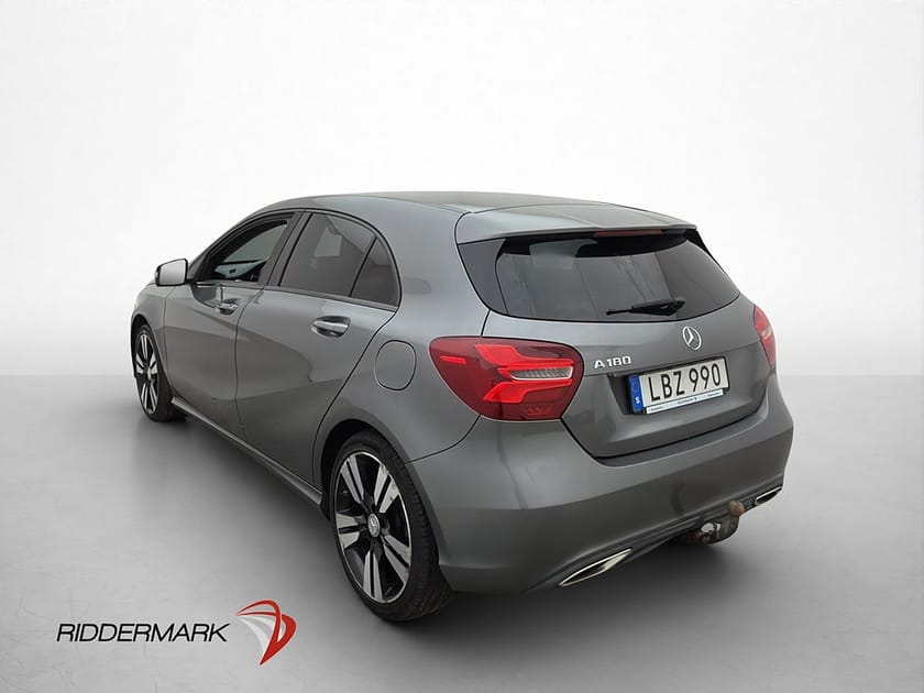 Bild 3 av Mercedes-Benz A 180 122hk Urban Line Dragkrok Halvskinn