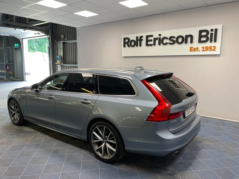 Bild 3 av Volvo V90 D4 AWD Momentum Edition