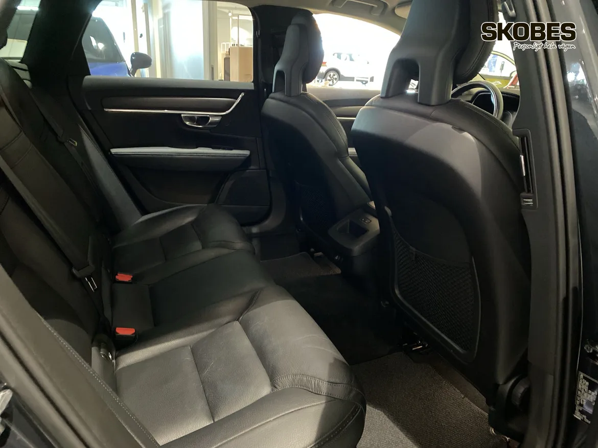 Volvo V90 Cross Country