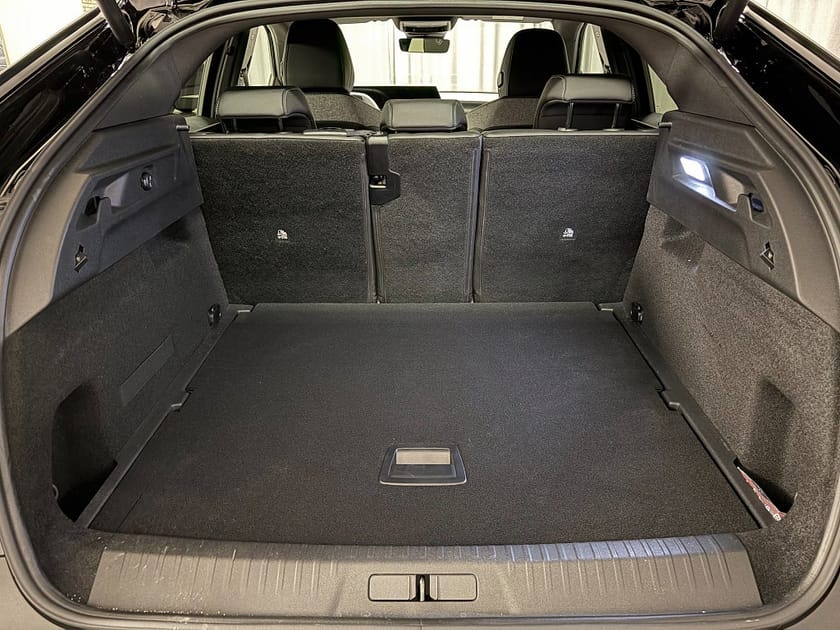 Bild 4 av Peugeot 3008 Hybrid 145 GT AUT Inkl. Vinterhjul