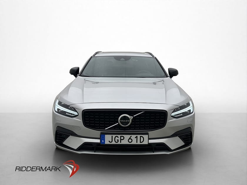 Bild 2 av Volvo V90 T8 AWD R-Design Värmare H/K Dragkrok HUD Pano 360°