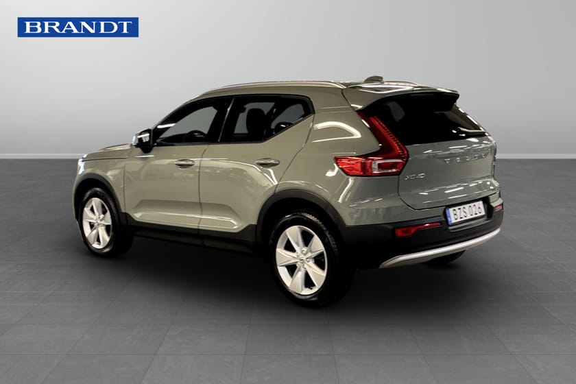 Bild 2 av Volvo XC40 B4 FWD Bensin Core SE II