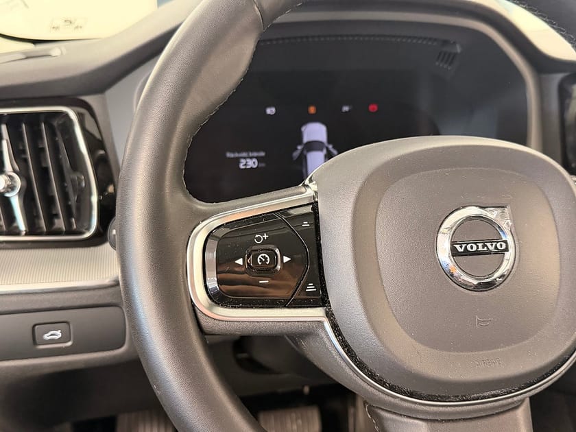 Bild 5 av Volvo XC60 B4 AWD Adaptiv farthållare Rattvärme Drag